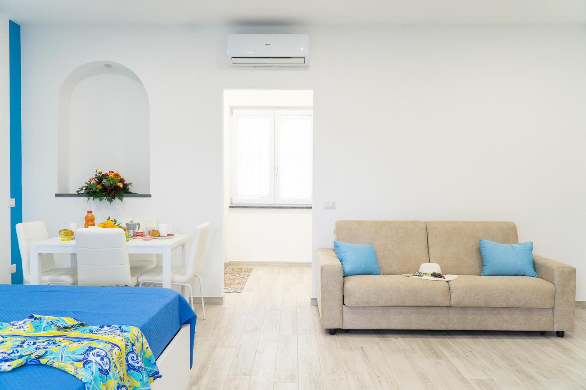 Summer Colors Rooms & Apartments メタ エクステリア 写真